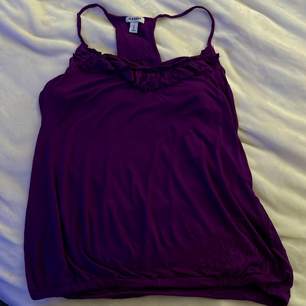 Old Navy
Size: Medium
Color: Purple
Sleeveless